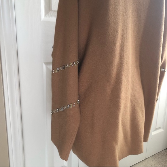 NWOT Tan and Pearl Sweater from Chico’s - Picture 7 of 10